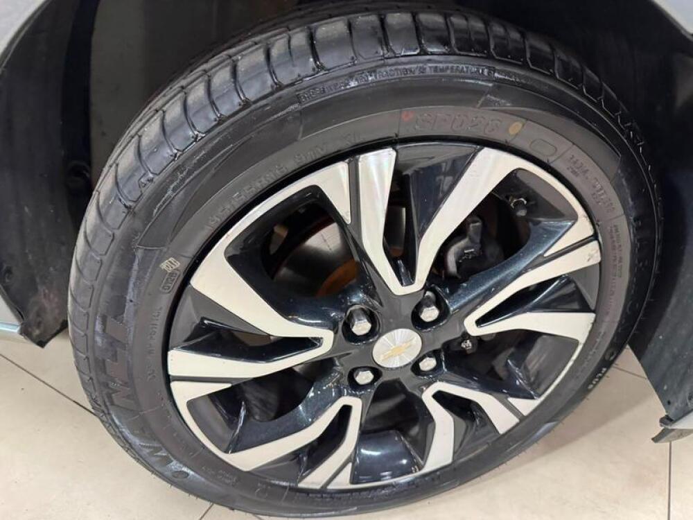 Chevrolet Onix Hatch