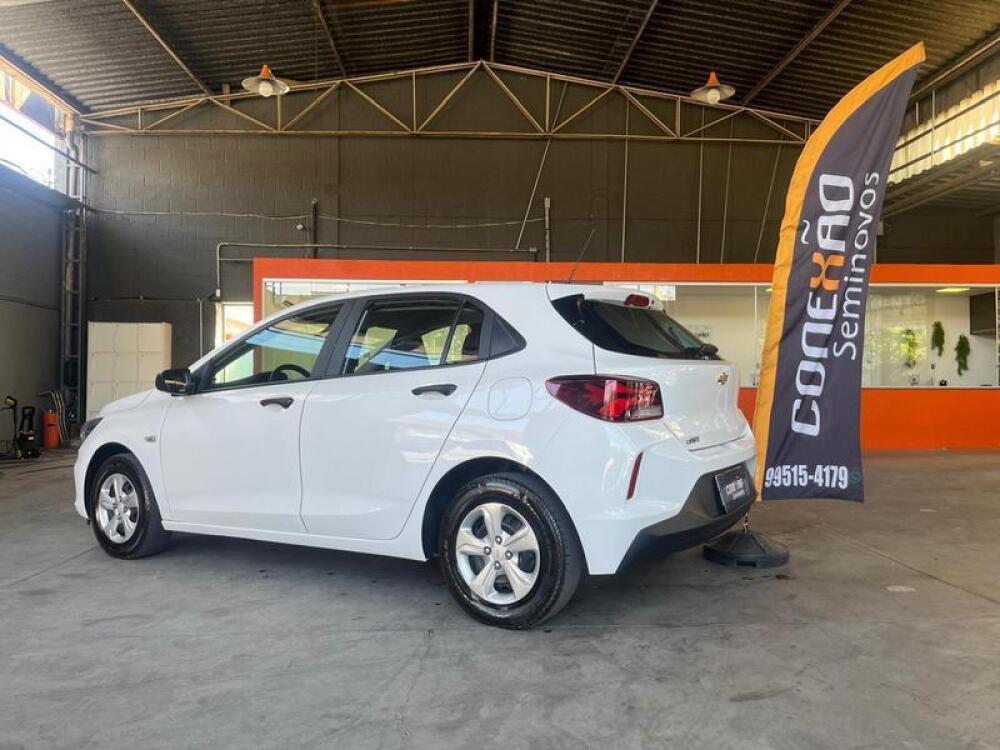 Chevrolet Onix Hatch