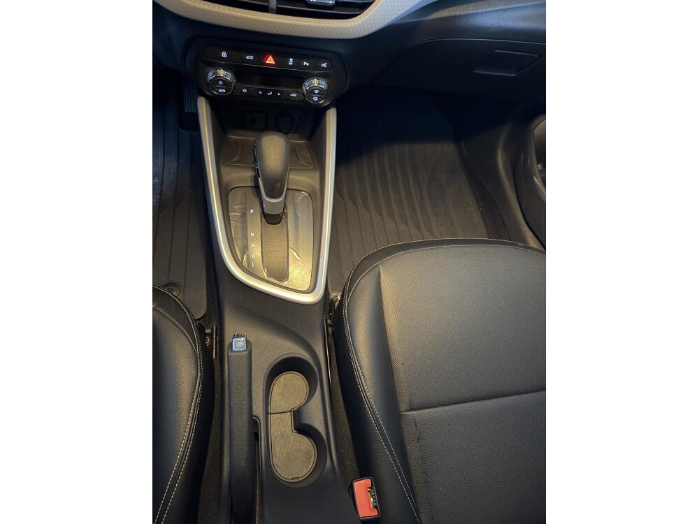 Chevrolet Onix Hatch