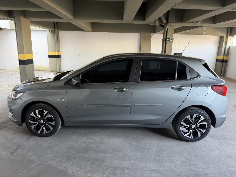 Chevrolet Onix Hatch