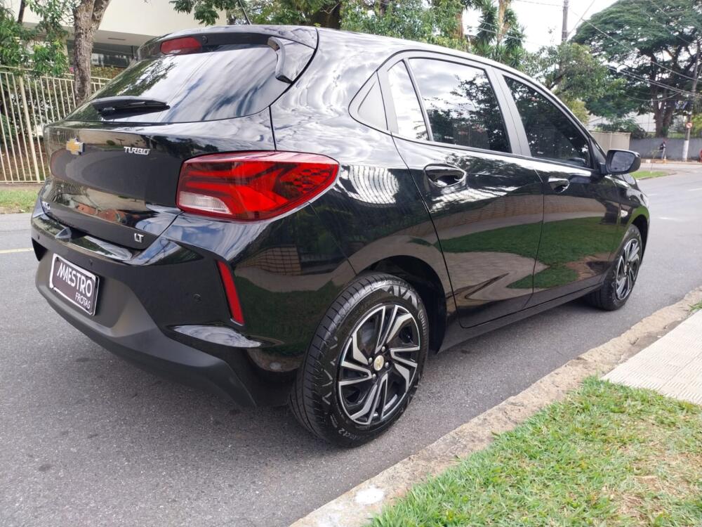 Chevrolet Onix Hatch