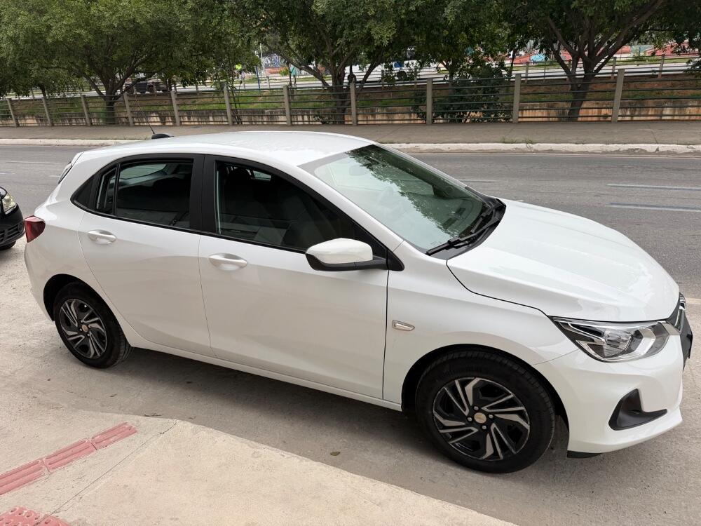 Chevrolet Onix Hatch