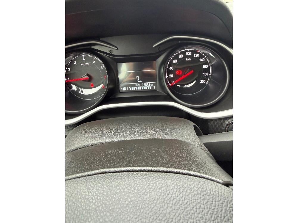 Chevrolet Onix Hatch