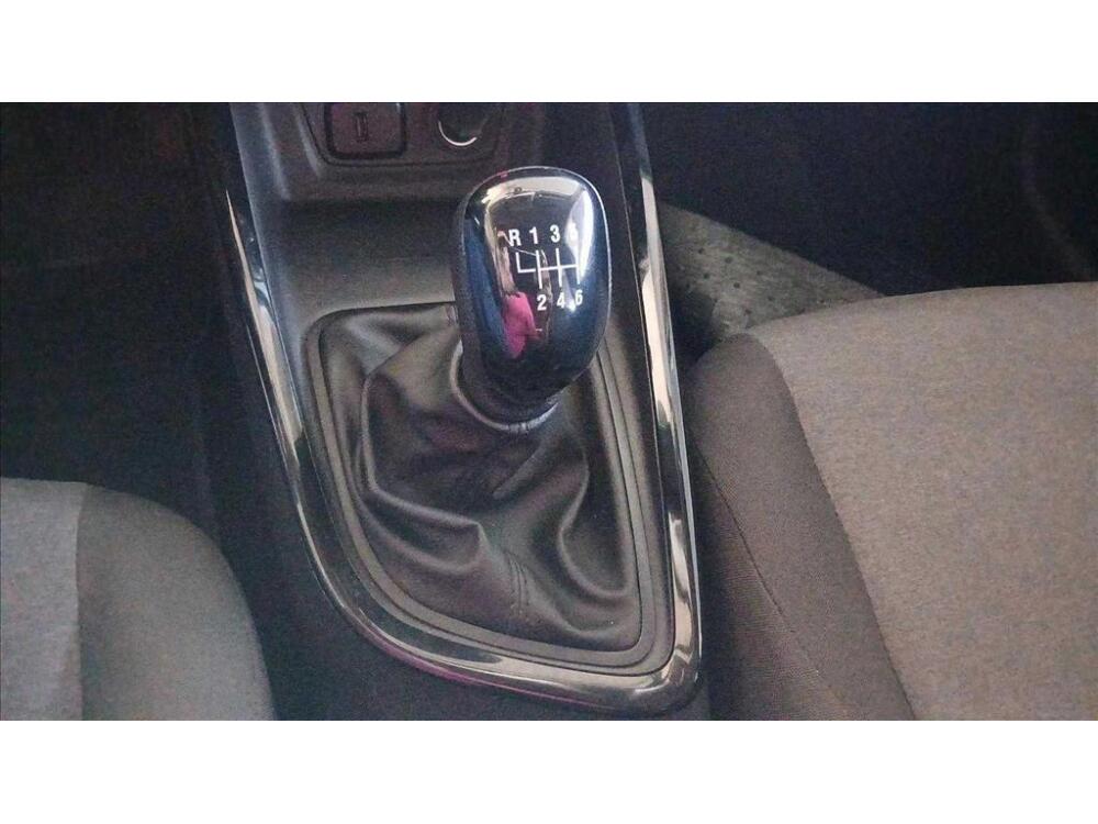 Chevrolet Onix Hatch