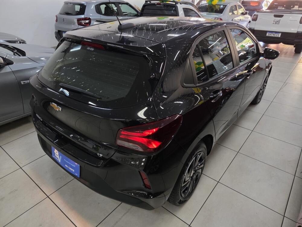 Chevrolet Onix Hatch