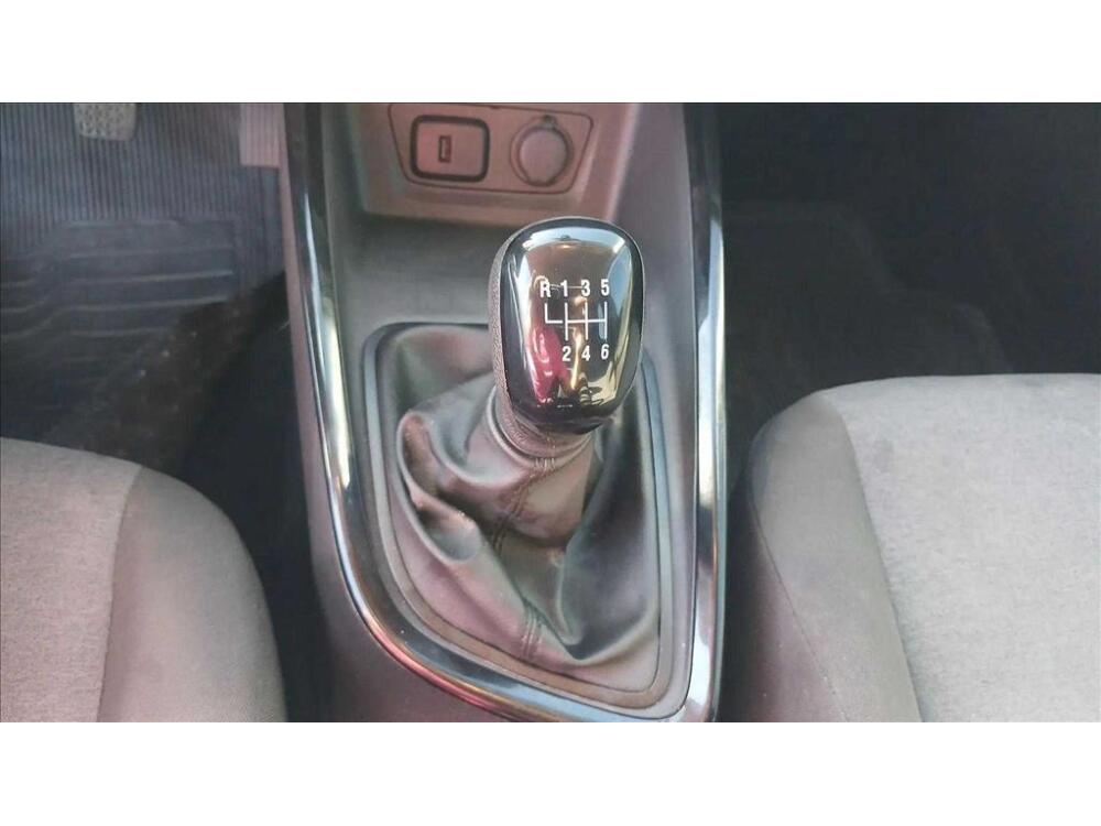 Chevrolet Onix Hatch