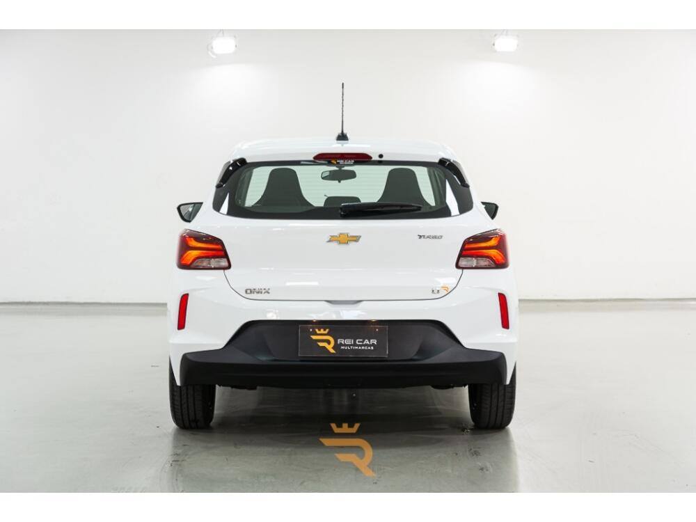 Chevrolet Onix Hatch