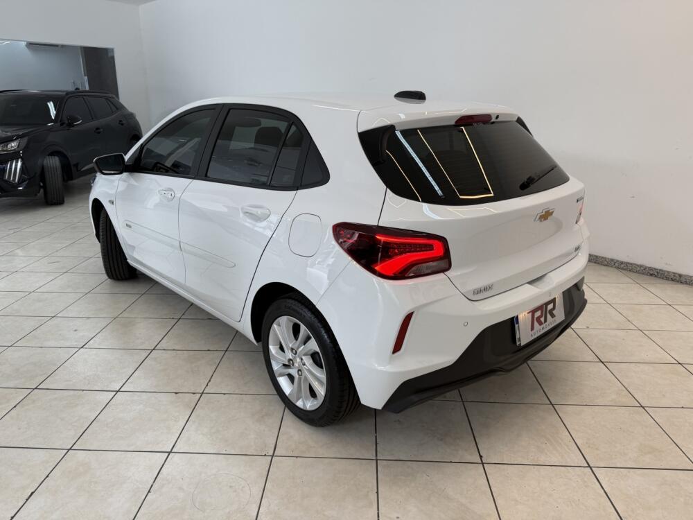 Chevrolet Onix Hatch