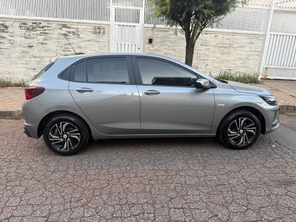 Chevrolet Onix Hatch