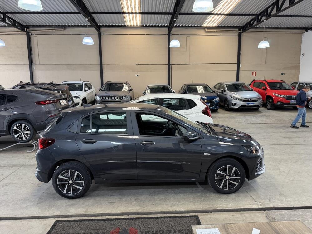 Chevrolet Onix Hatch