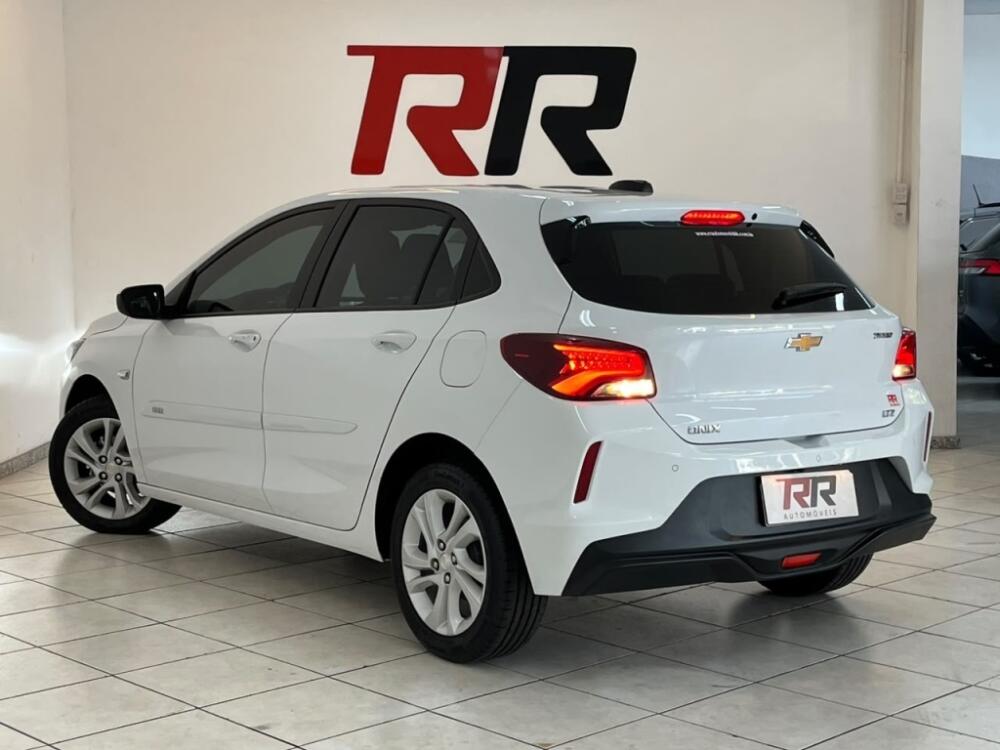 Chevrolet Onix Hatch