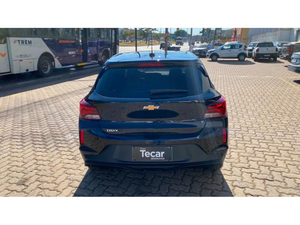 Chevrolet Onix Hatch