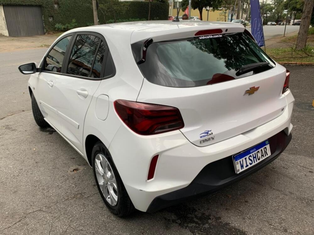 Chevrolet Onix Hatch