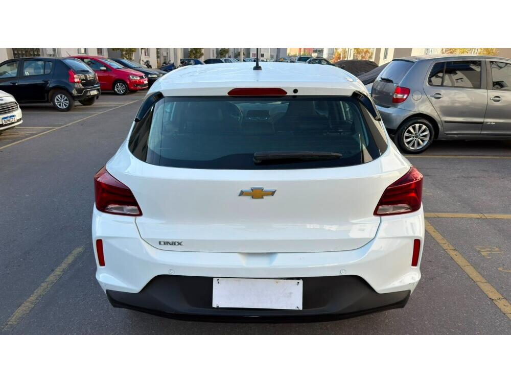 Chevrolet Onix Hatch