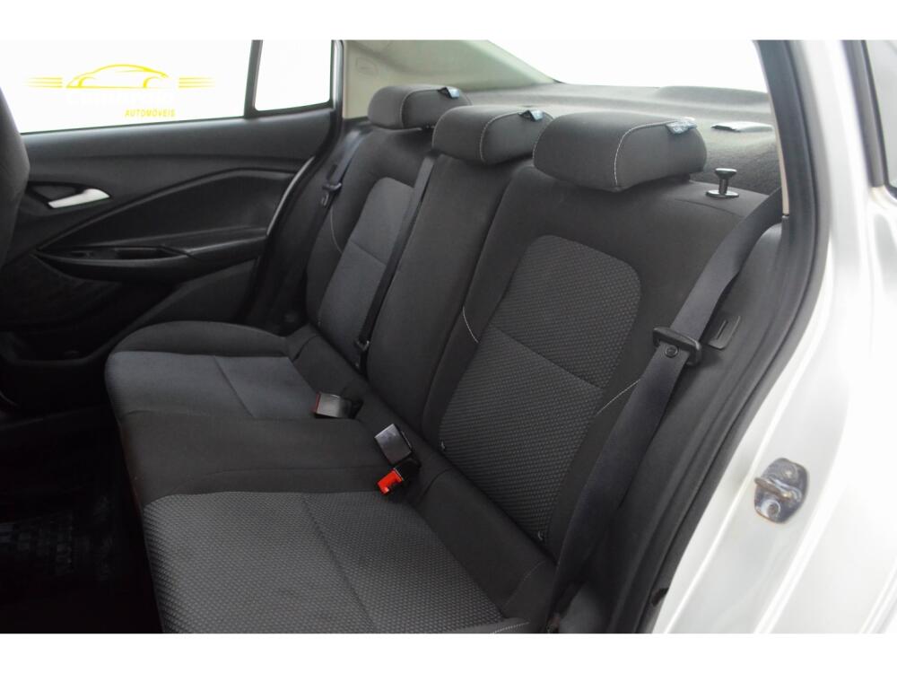 Chevrolet Onix Sedan