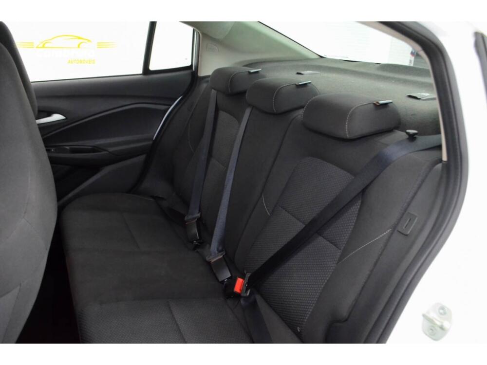 Chevrolet Onix Sedan