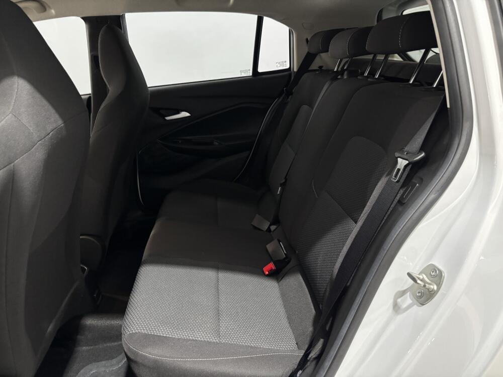 Chevrolet Onix Hatch