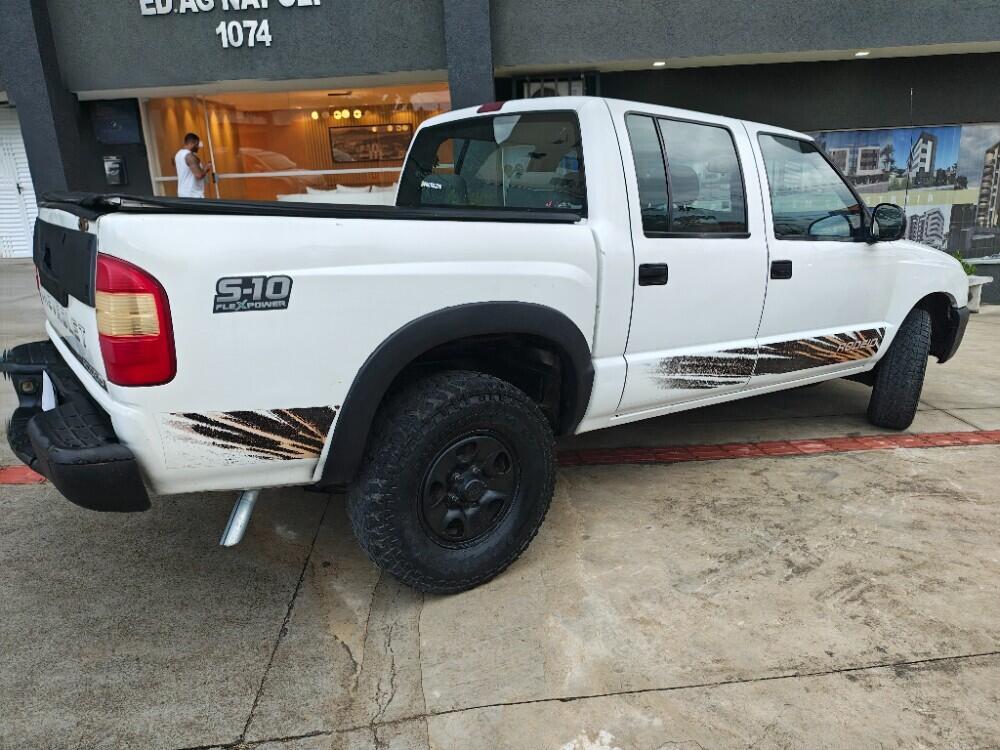 Chevrolet S 10 Cab. Dupla