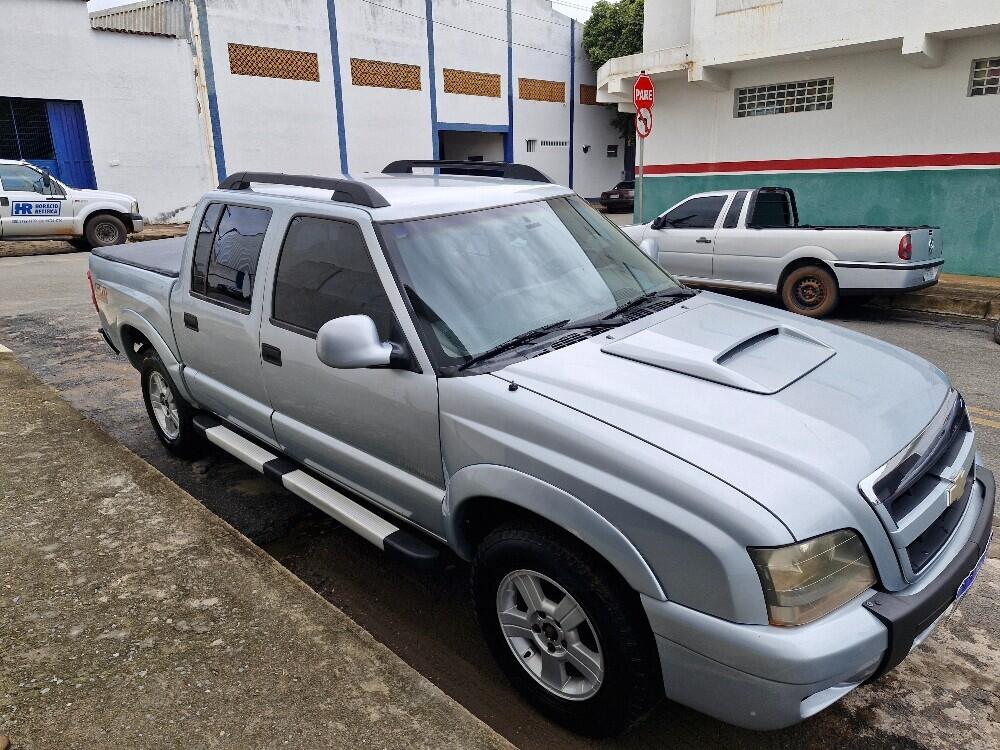 Chevrolet S 10 Cab. Dupla