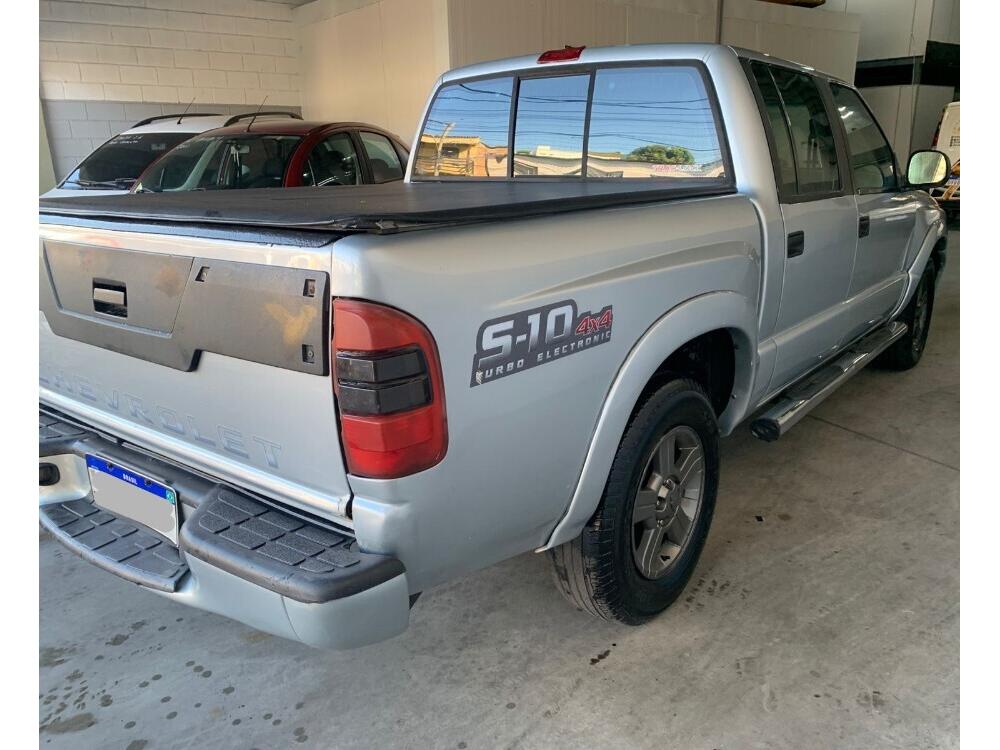 Chevrolet S 10 Cab. Dupla