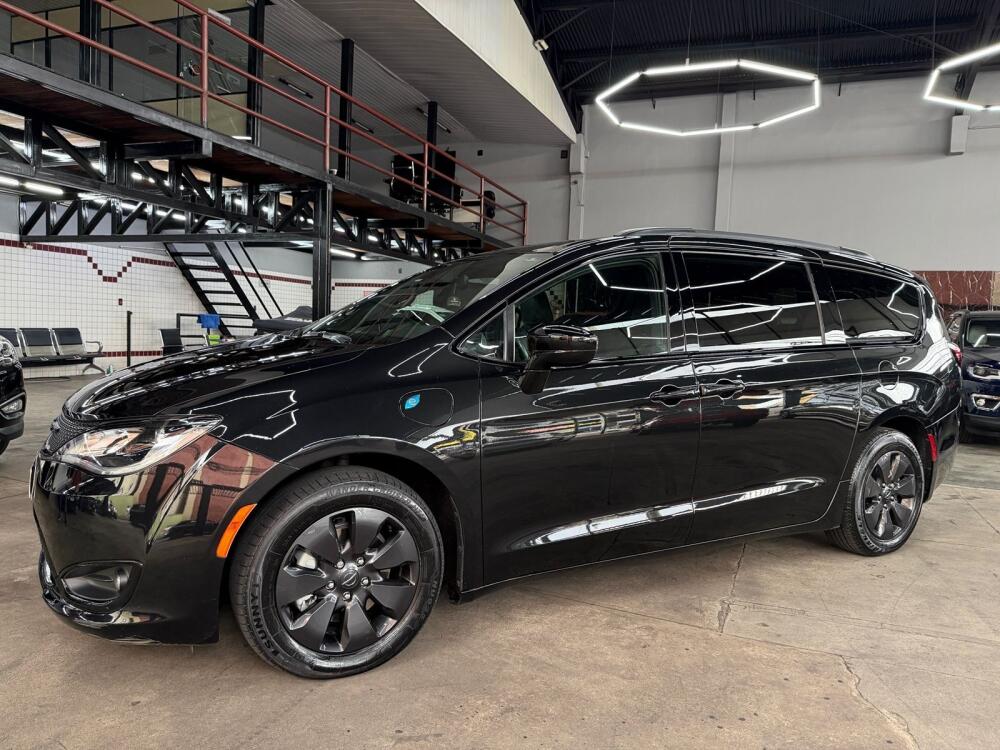 Chrysler Pacifica