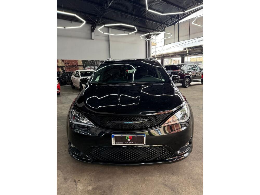 Chrysler Pacifica