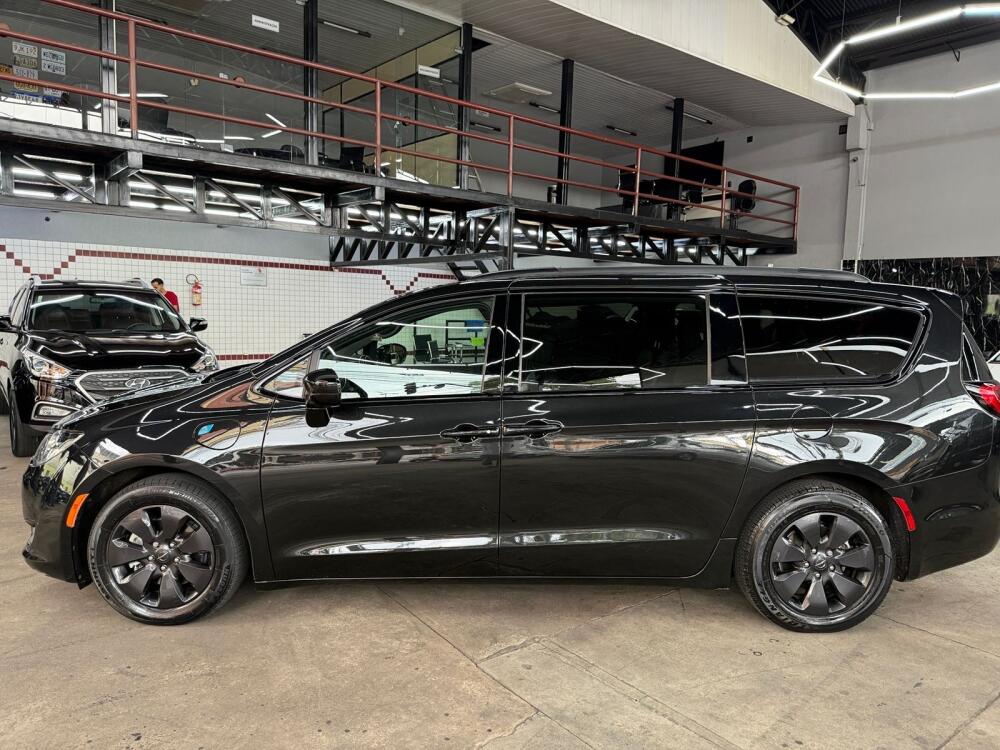 Chrysler Pacifica