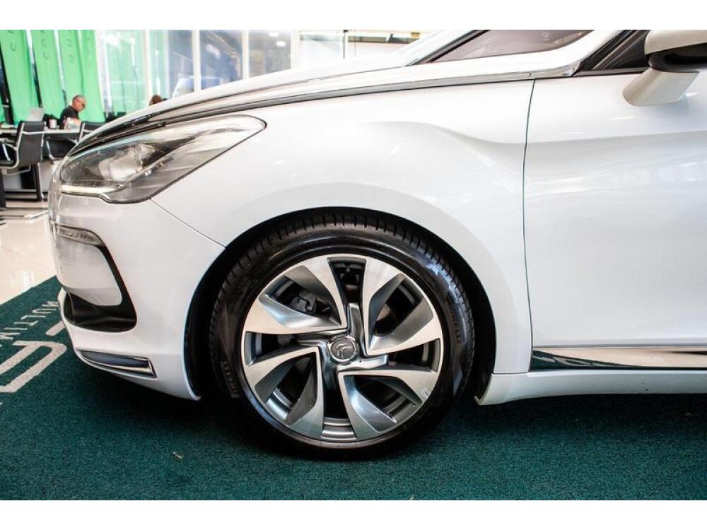 Citroen DS5