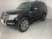 Mitsubishi Pajero Full
