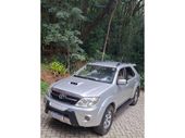 Toyota Hilux SW4