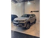 Toyota Hilux SW4