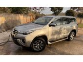 Toyota Hilux SW4