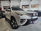 Toyota Hilux SW4
