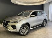 Toyota Hilux SW4