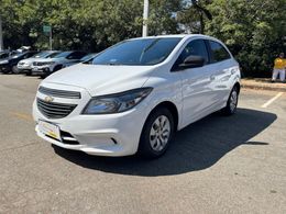 Chevrolet Onix Hatch
