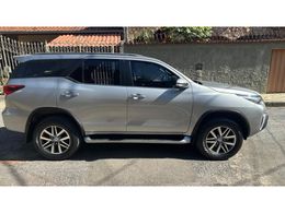 Toyota Hilux SW4