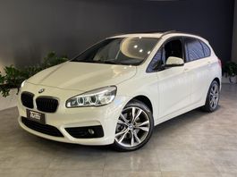 BMW 225i