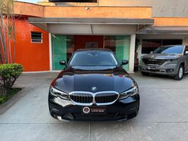 BMW 320i