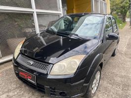 Ford Fiesta Sedan