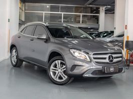 Mercedes Benz GLA 200