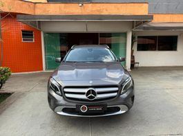 Mercedes Benz GLA 200