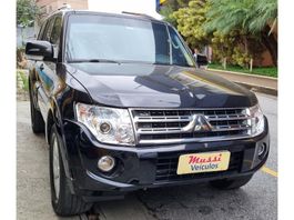 Mitsubishi Pajero Full