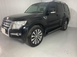 Mitsubishi Pajero Full