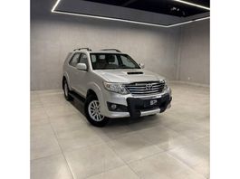 Toyota Hilux SW4