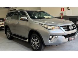 Toyota Hilux SW4