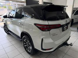Toyota Hilux SW4