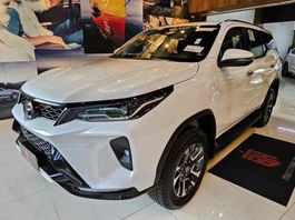 Toyota Hilux SW4