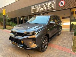 Toyota Hilux SW4