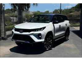Toyota Hilux SW4