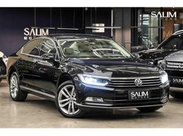 Volkswagen Passat Sedan